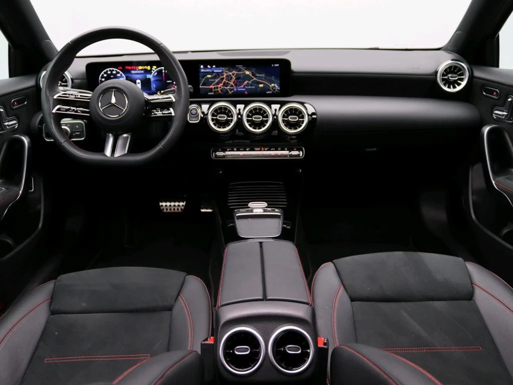 Mercedes-Benz A-Klasse 250 e Business Solution AMG