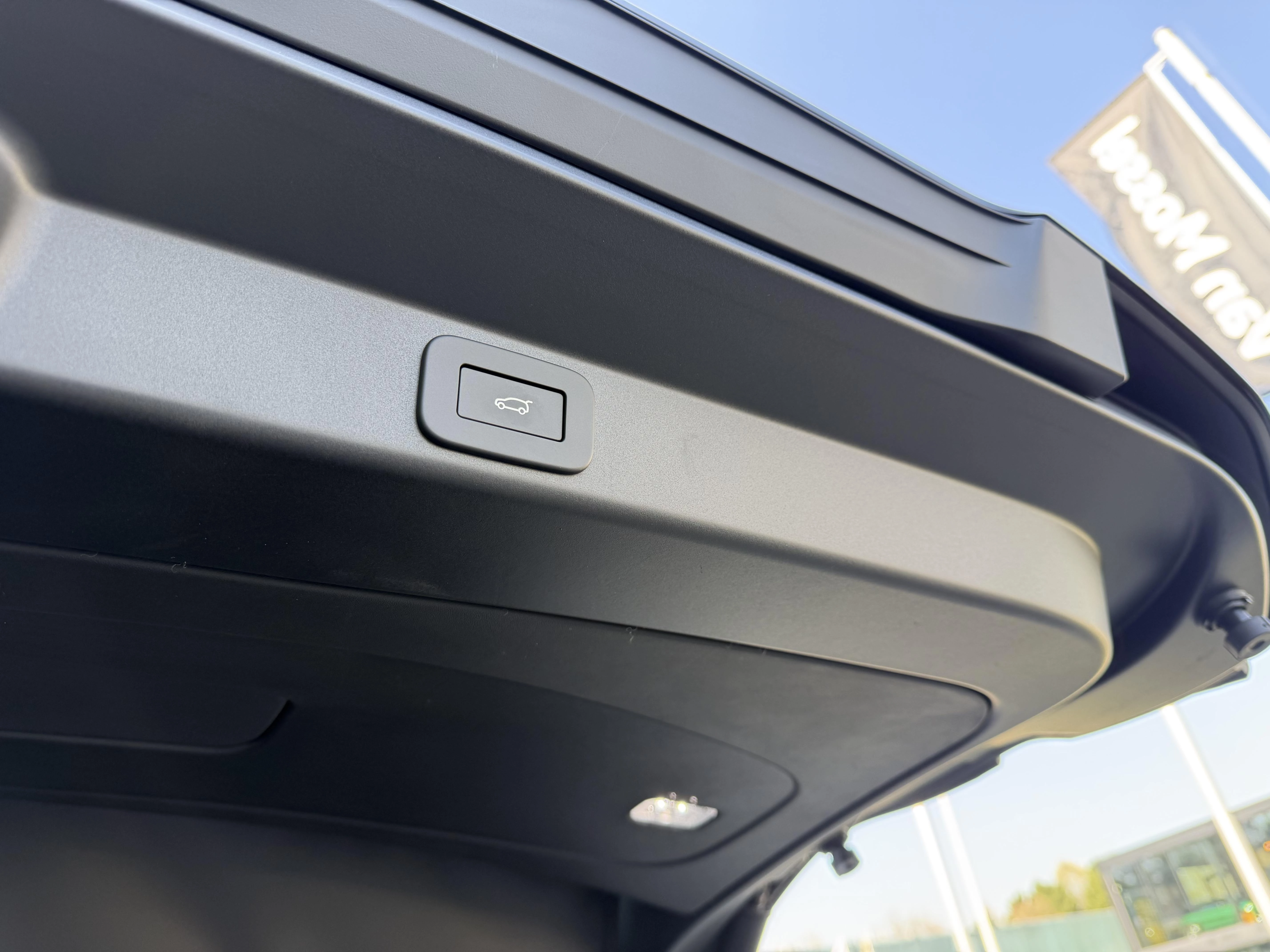 Land Rover-Range Rover Sport-image-8