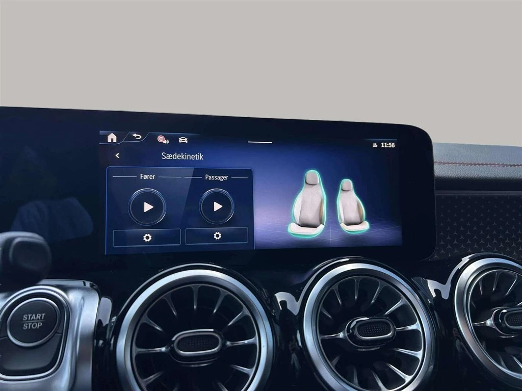 Mercedes-Benz-EQB-image-15