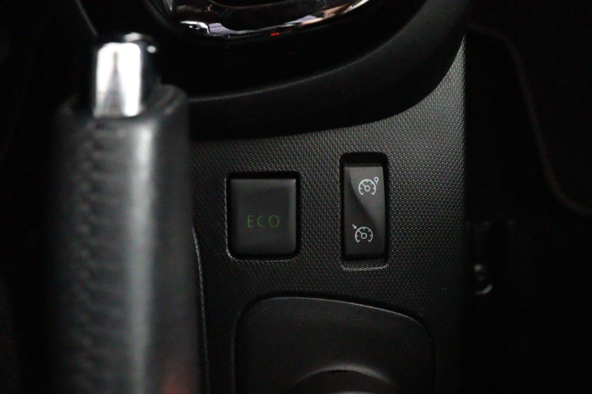 Renault-Captur-image-46