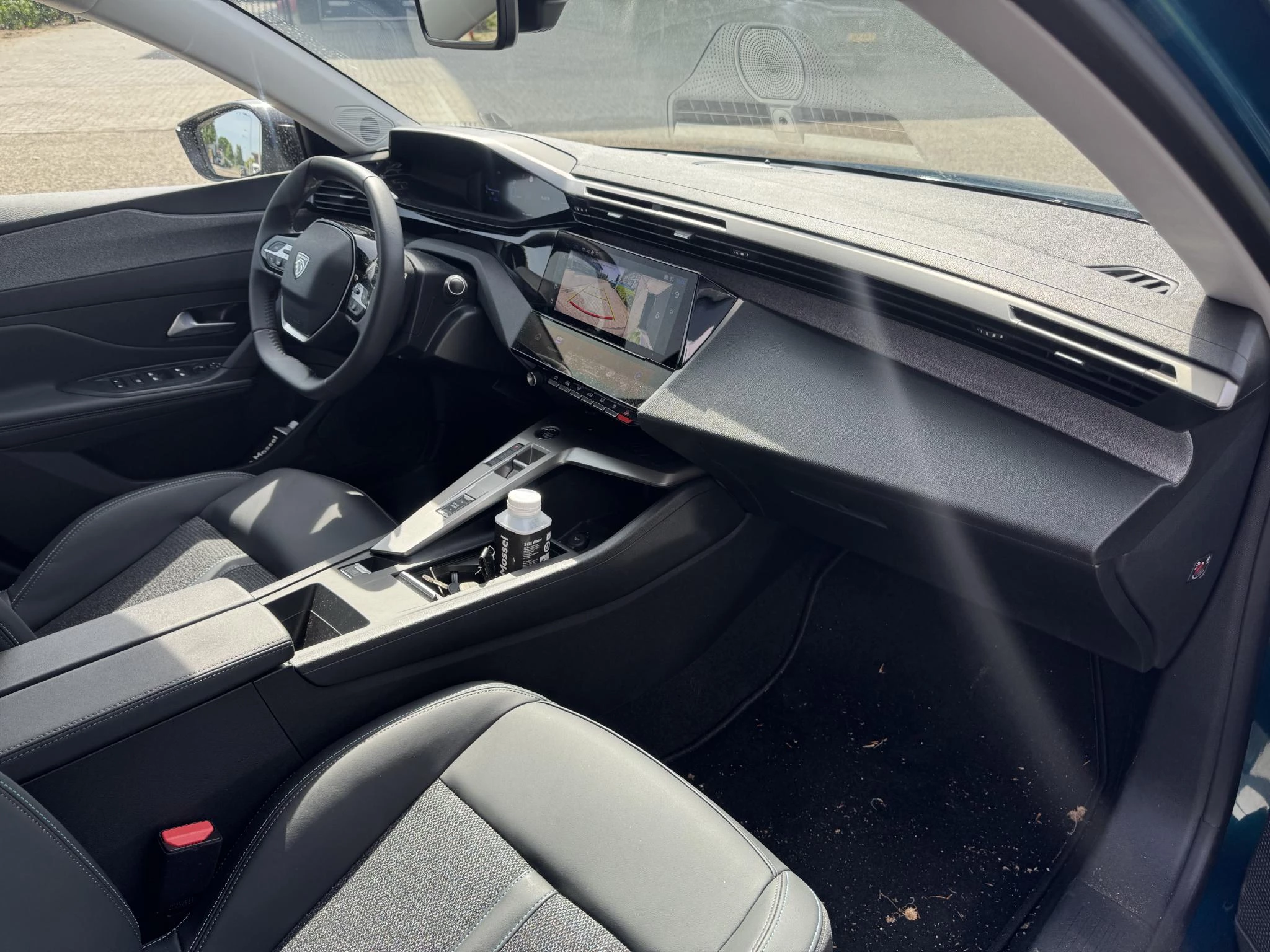 Peugeot 408 1.6 HYbrid Allure Pack 225 EAT8