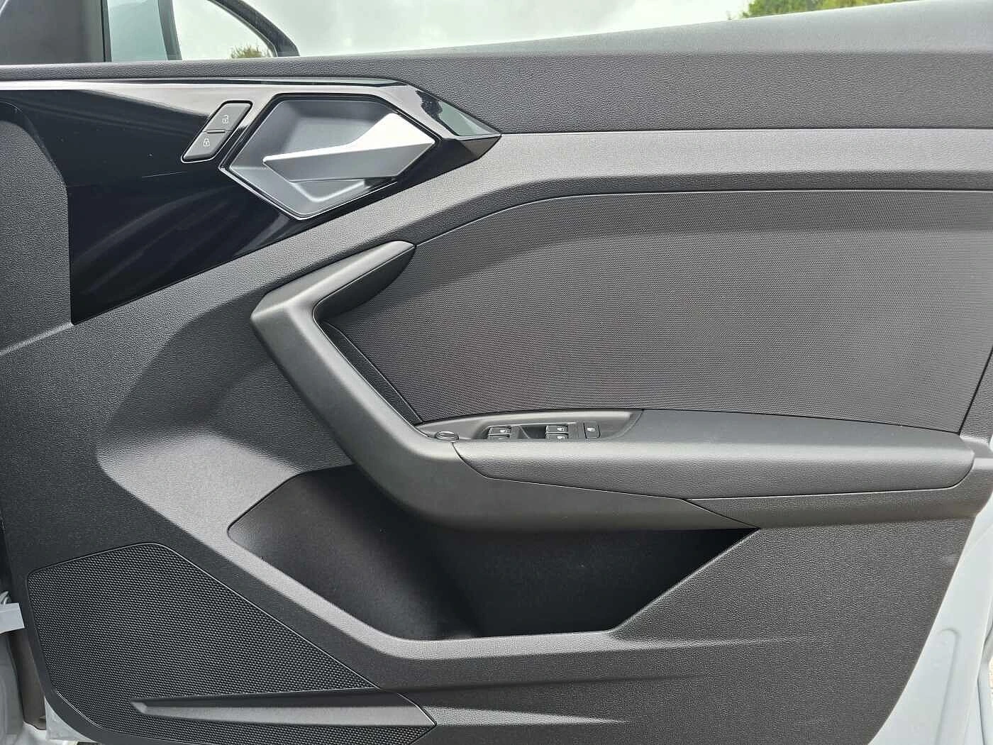 Audi-A1 Sportback-image-10