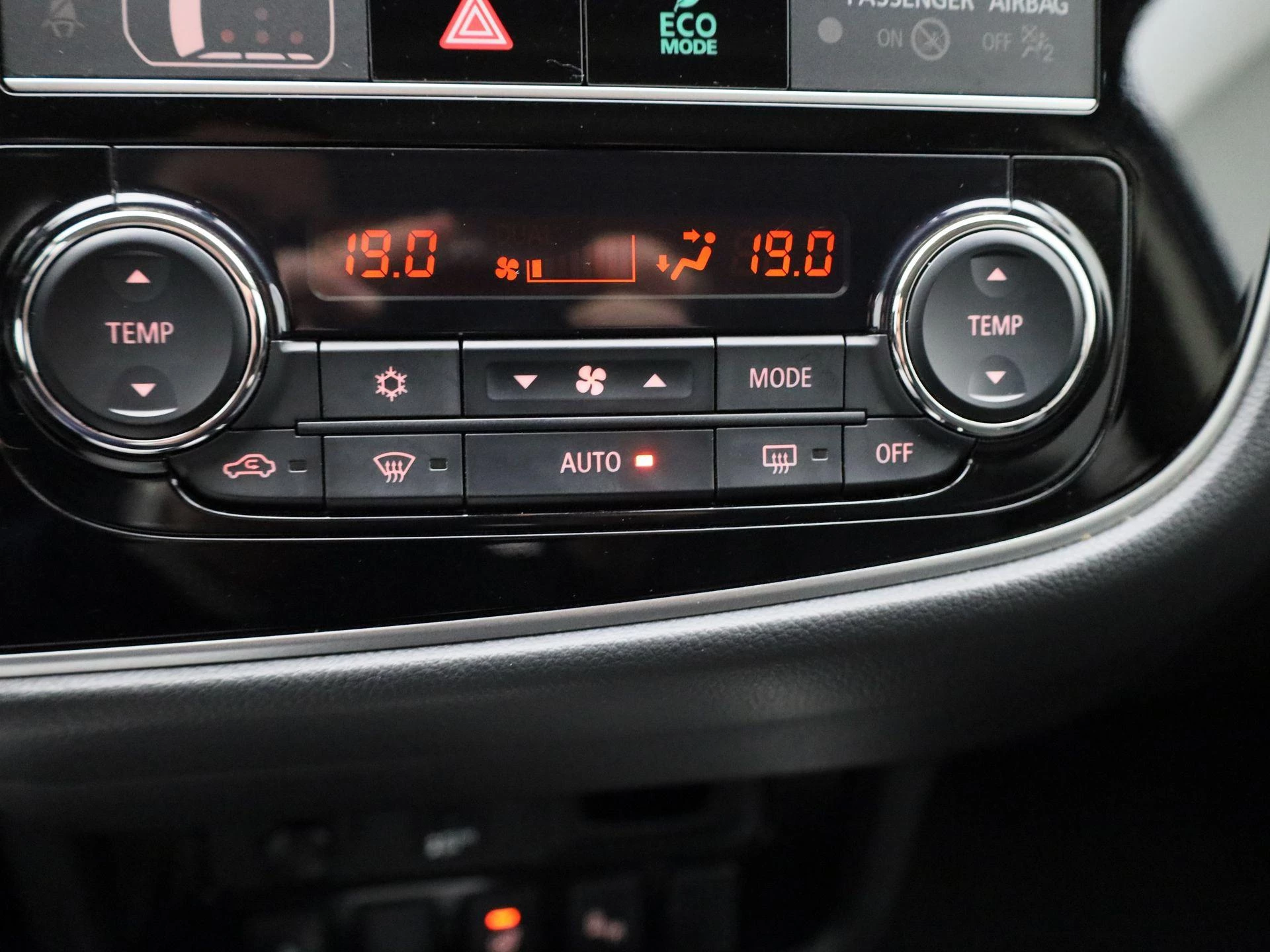 Mitsubishi-Outlander-image-16