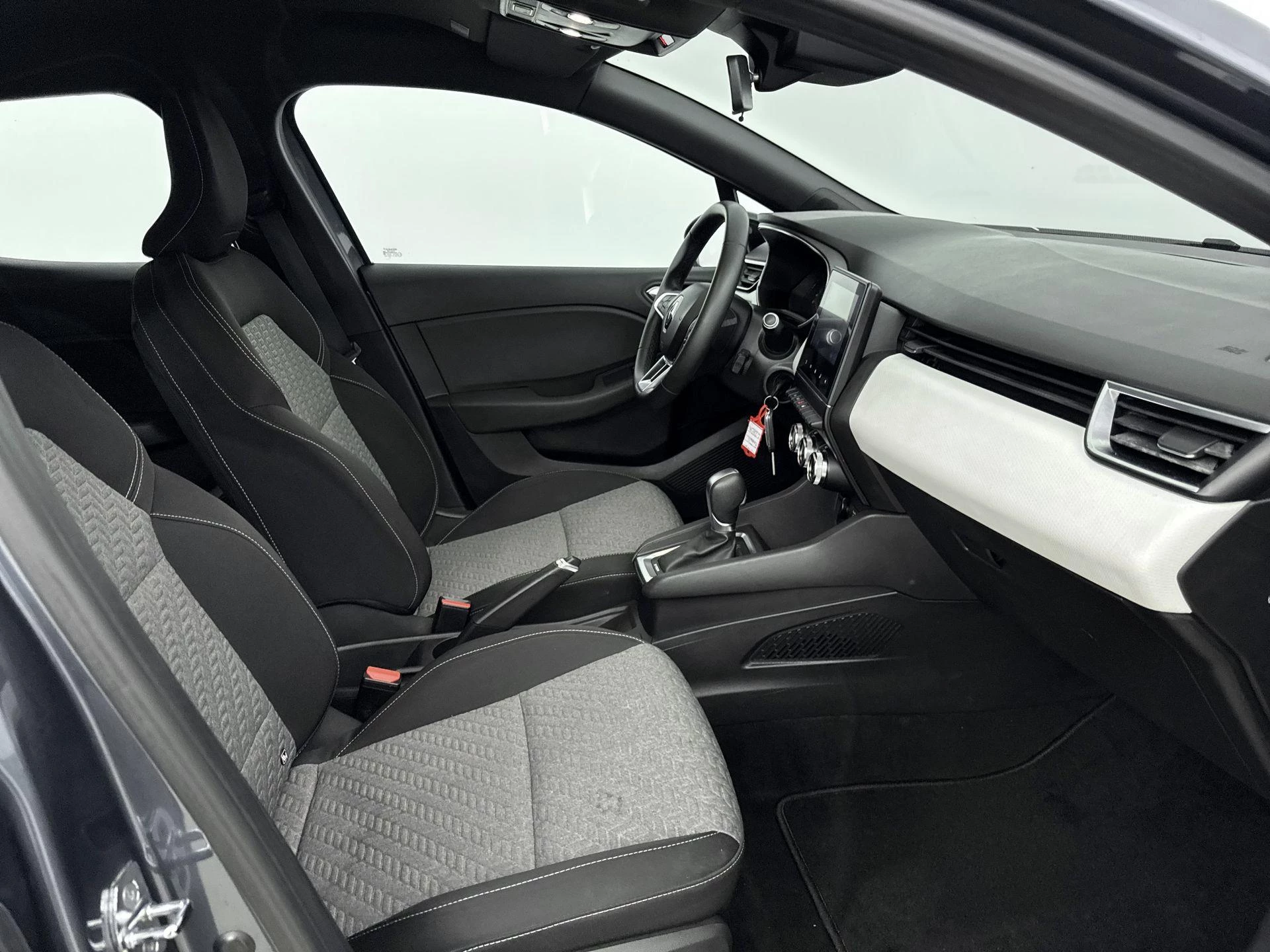 Renault Clio 1.6 E-Tech Hybrid 140Pk Business Zen