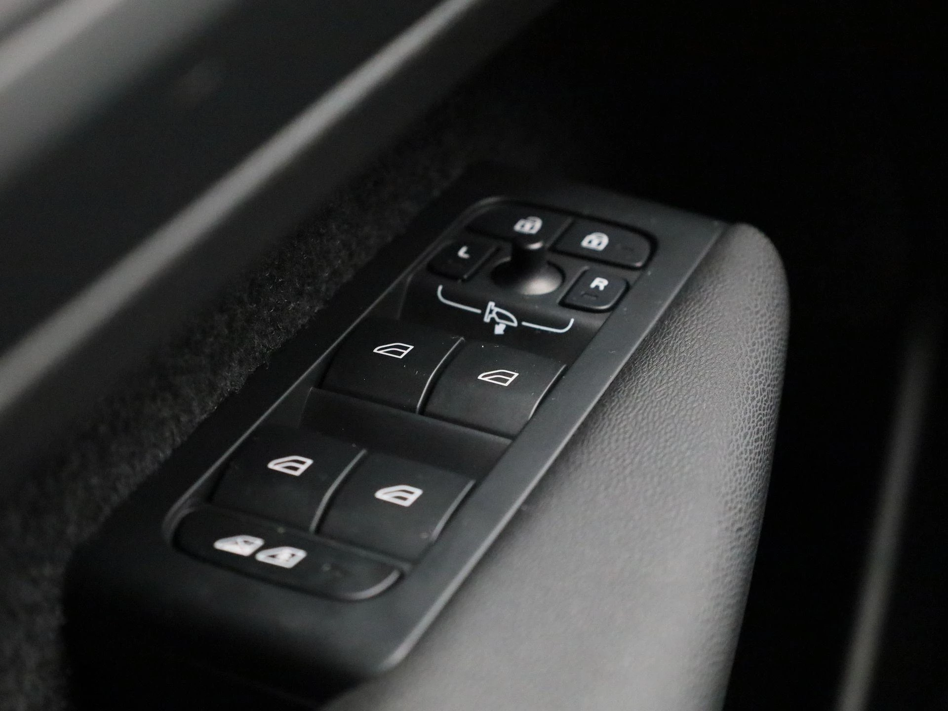 Volvo XC40 Recharge Core