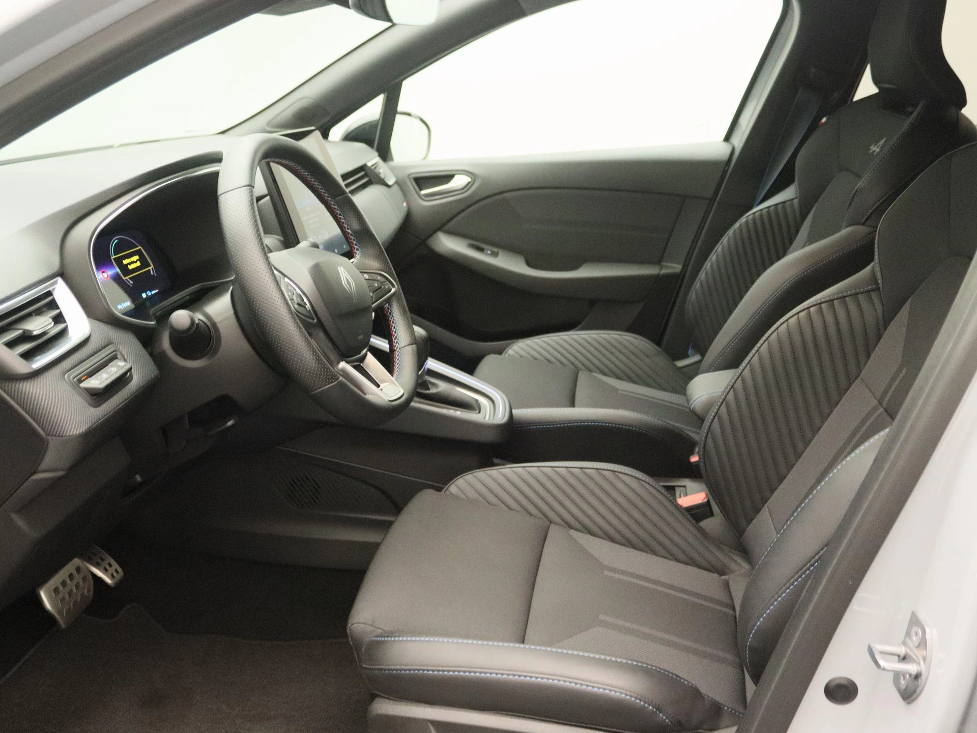 Renault-Clio-image-9