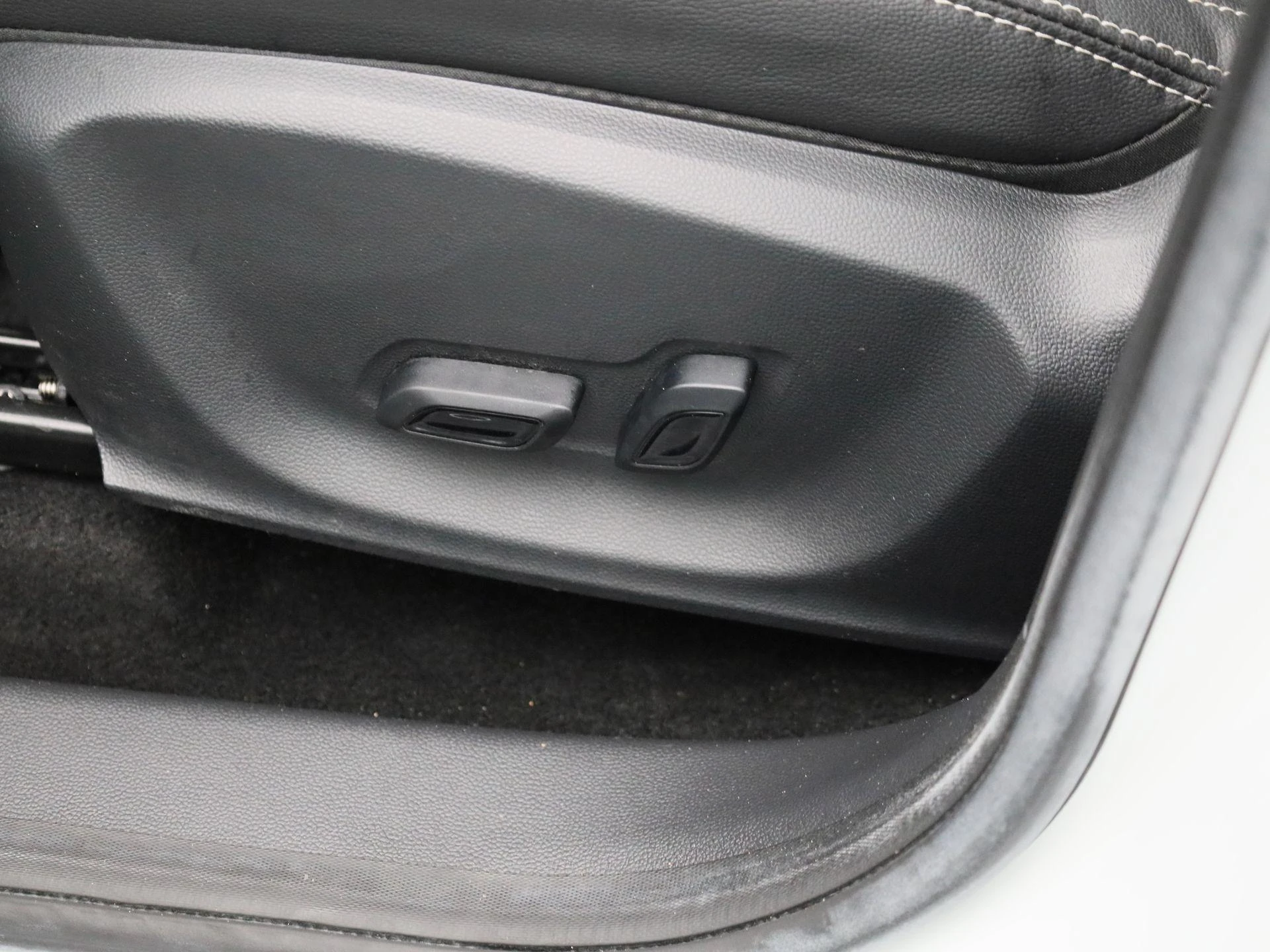 MG-ZS EV-image-30