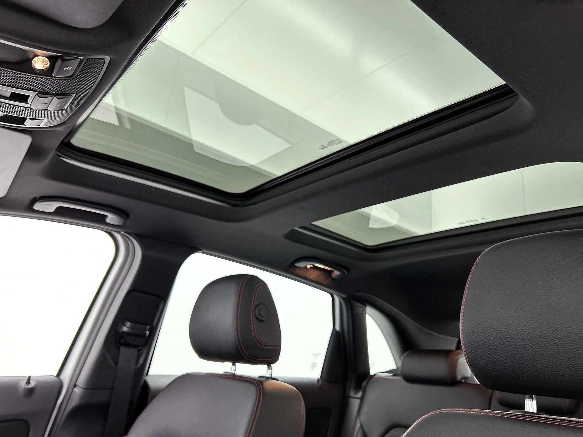 Mercedes-Benz-B-Klasse-image-36