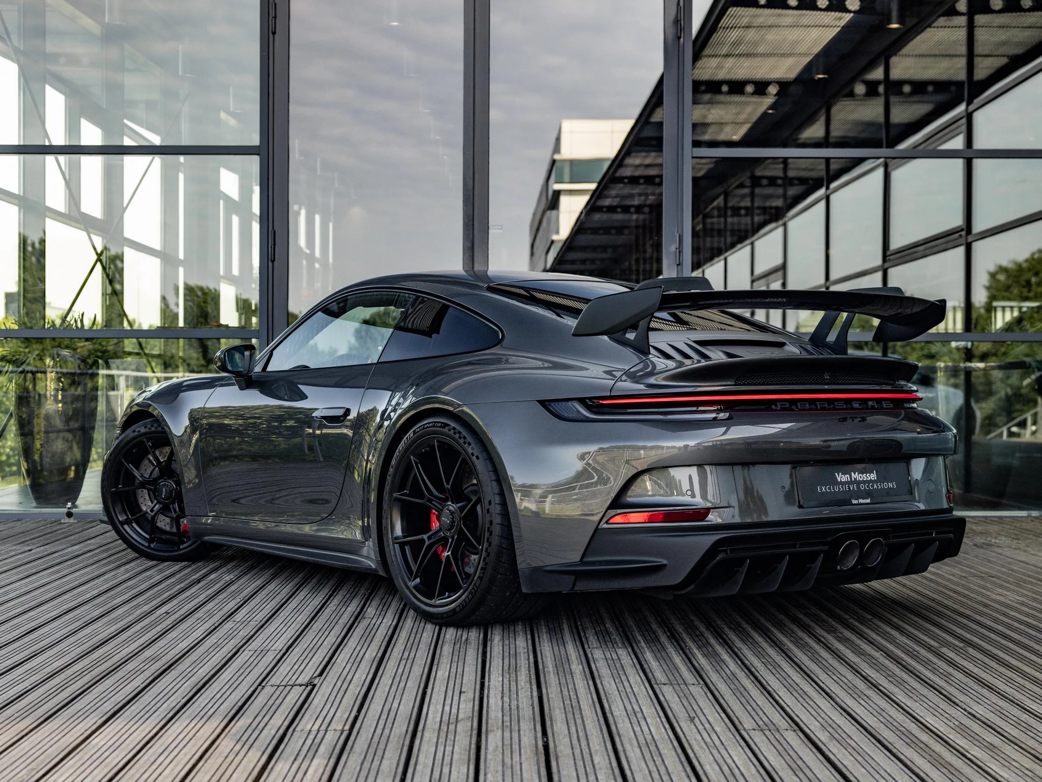 Porsche-911-image-1