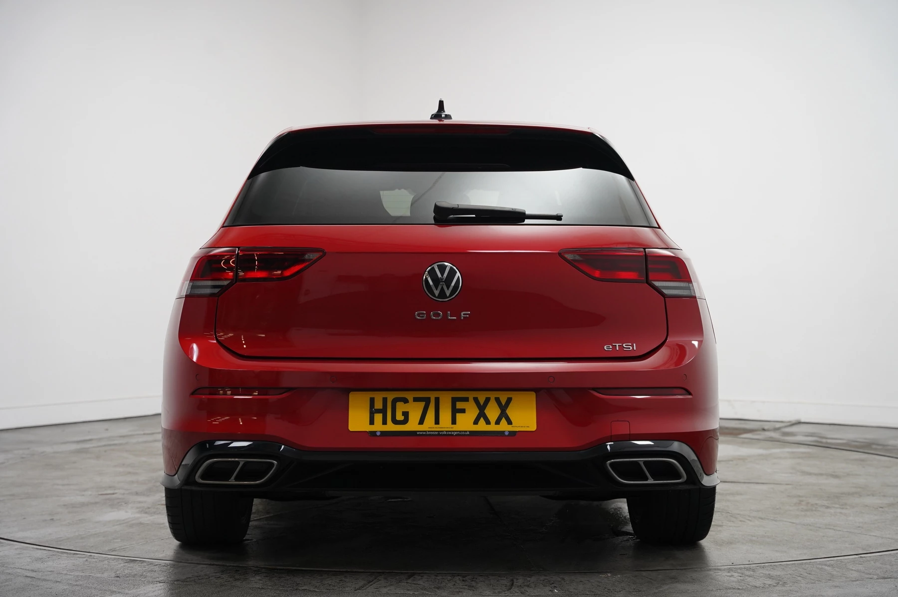 Volkswagen-Golf-image-13
