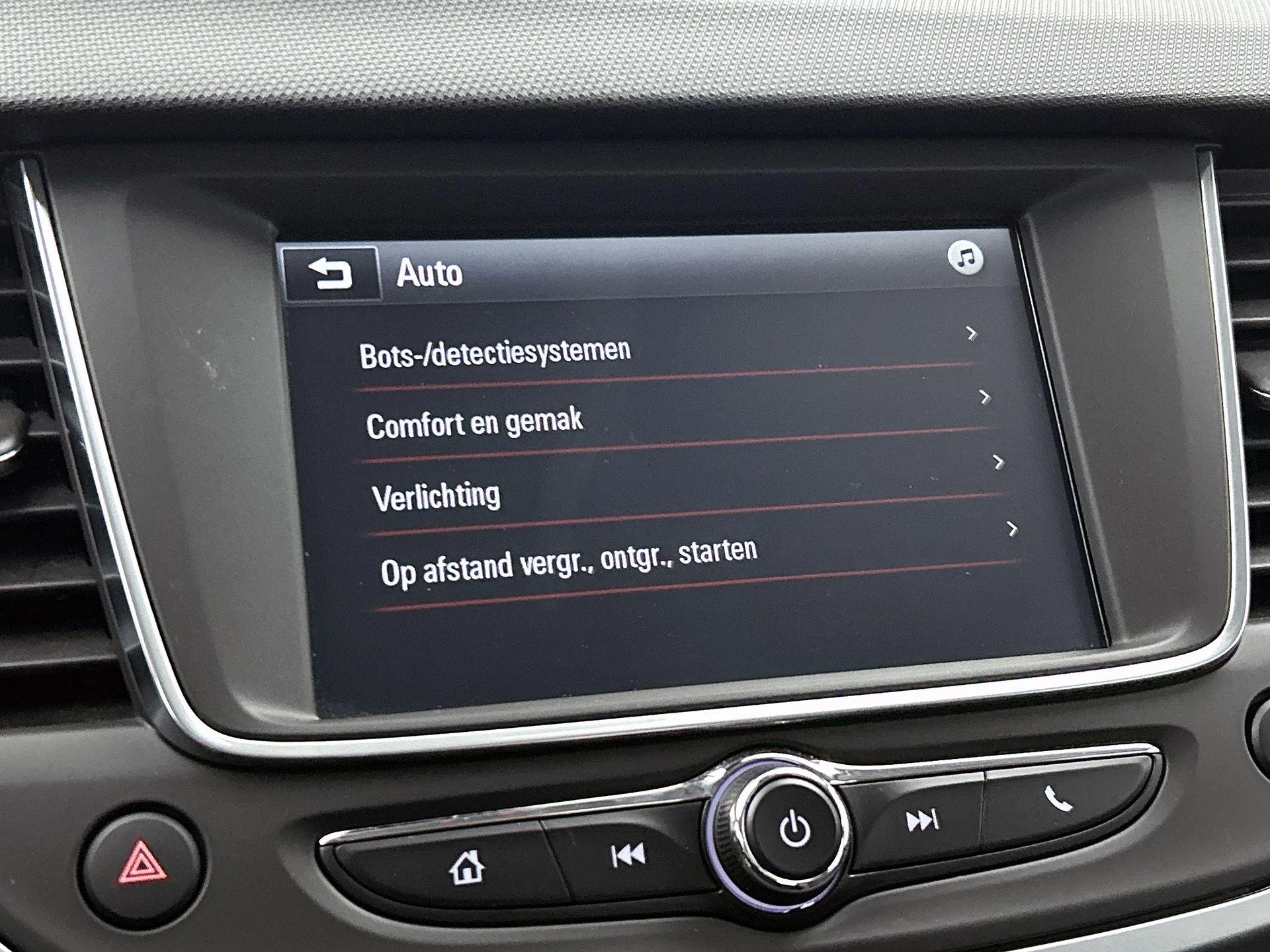 Opel-Crossland X-image-9