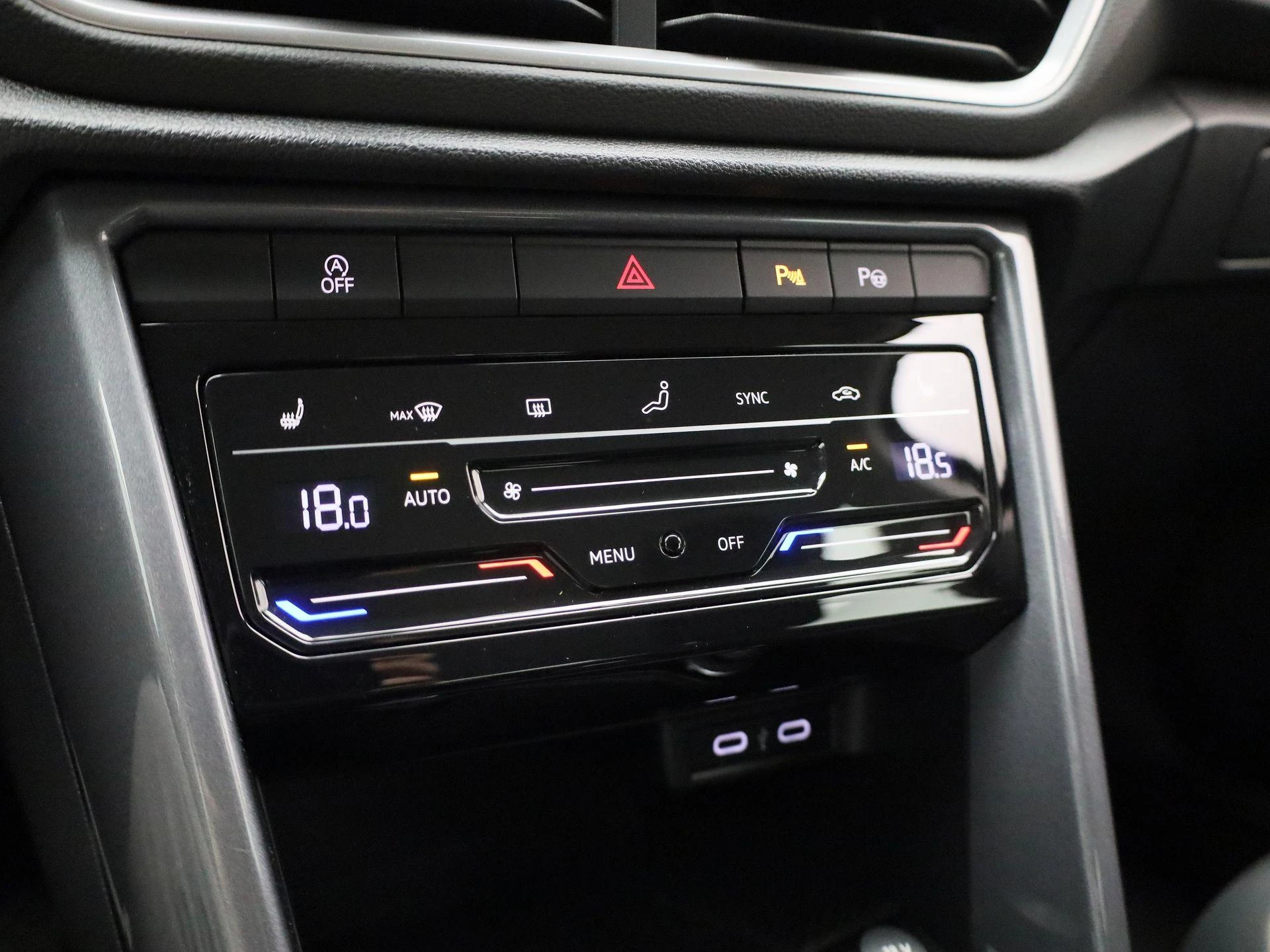 Volkswagen-T-Roc-image-22