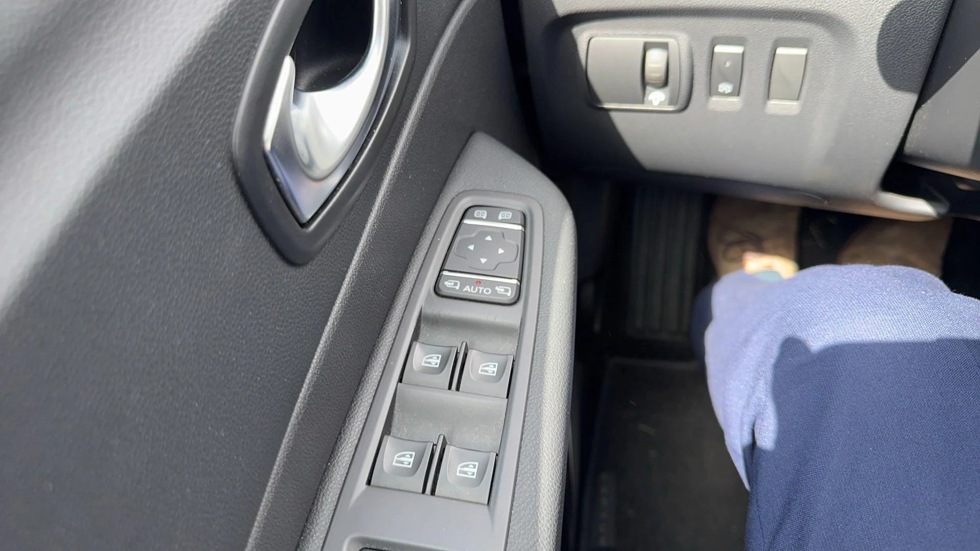 Renault-Captur-image-15