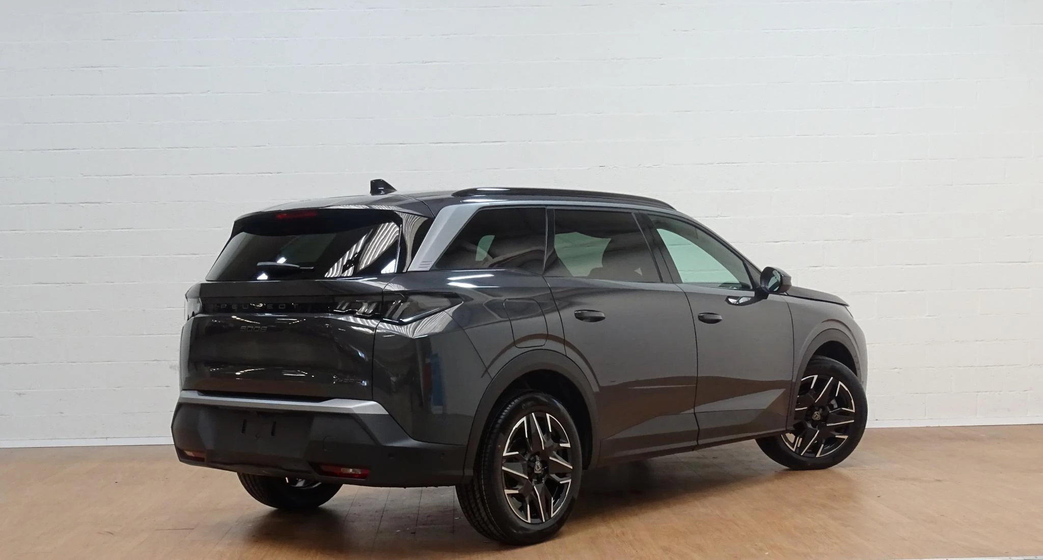 Peugeot-5008-image-2