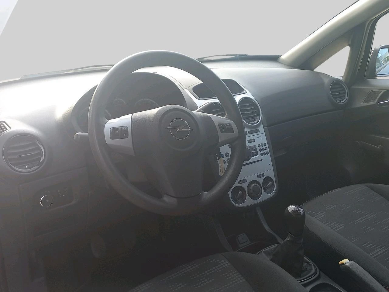 Opel-Corsa-image-11
