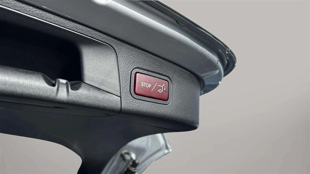 Mercedes-Benz-EQA-image-24