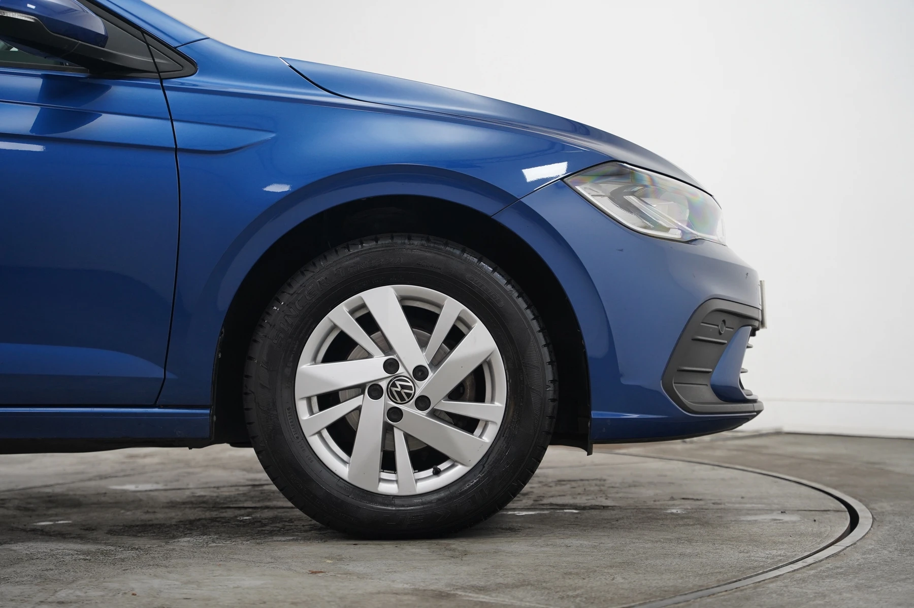 Volkswagen-Polo-image-28