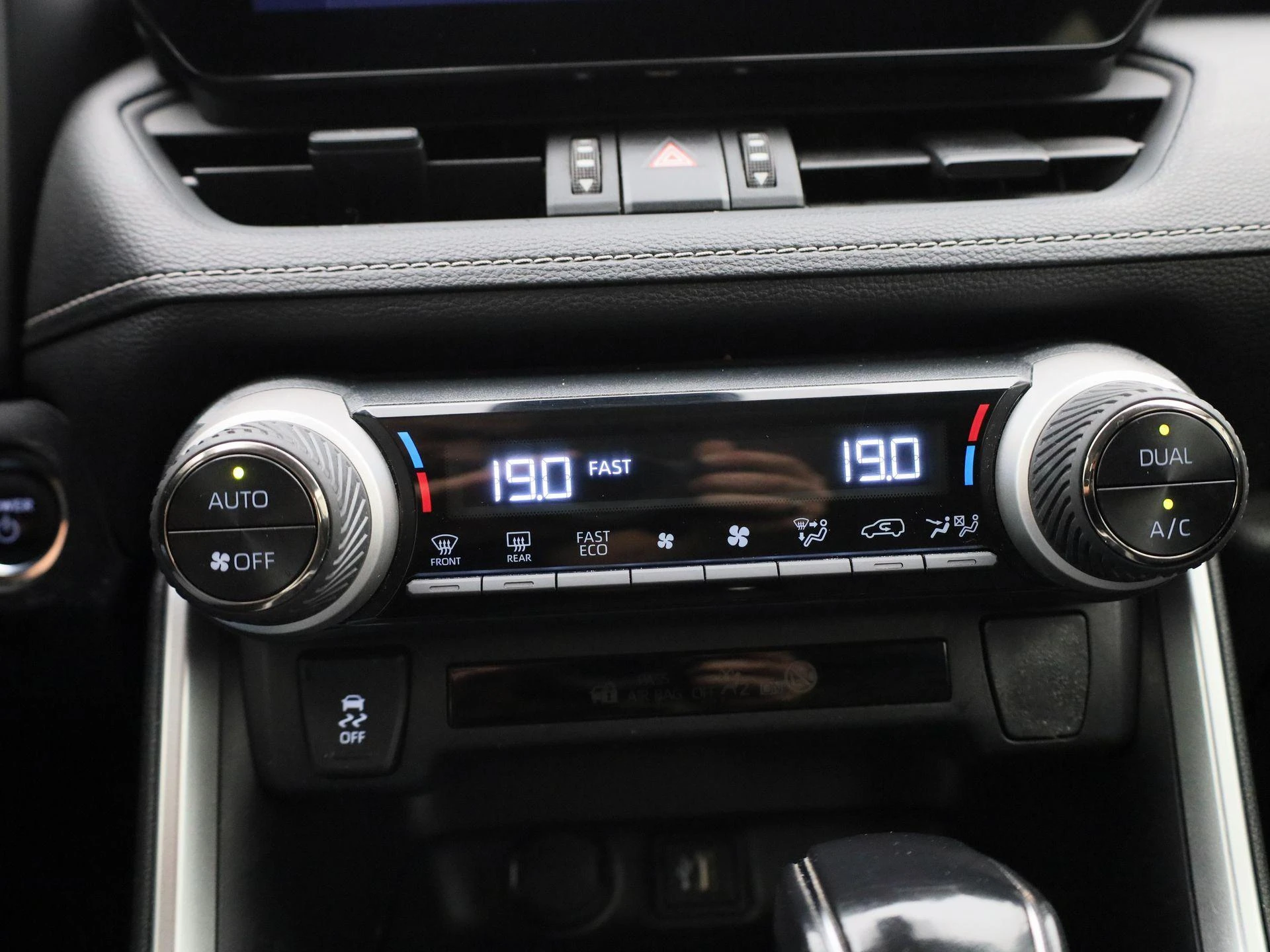 Toyota-RAV4-image-16