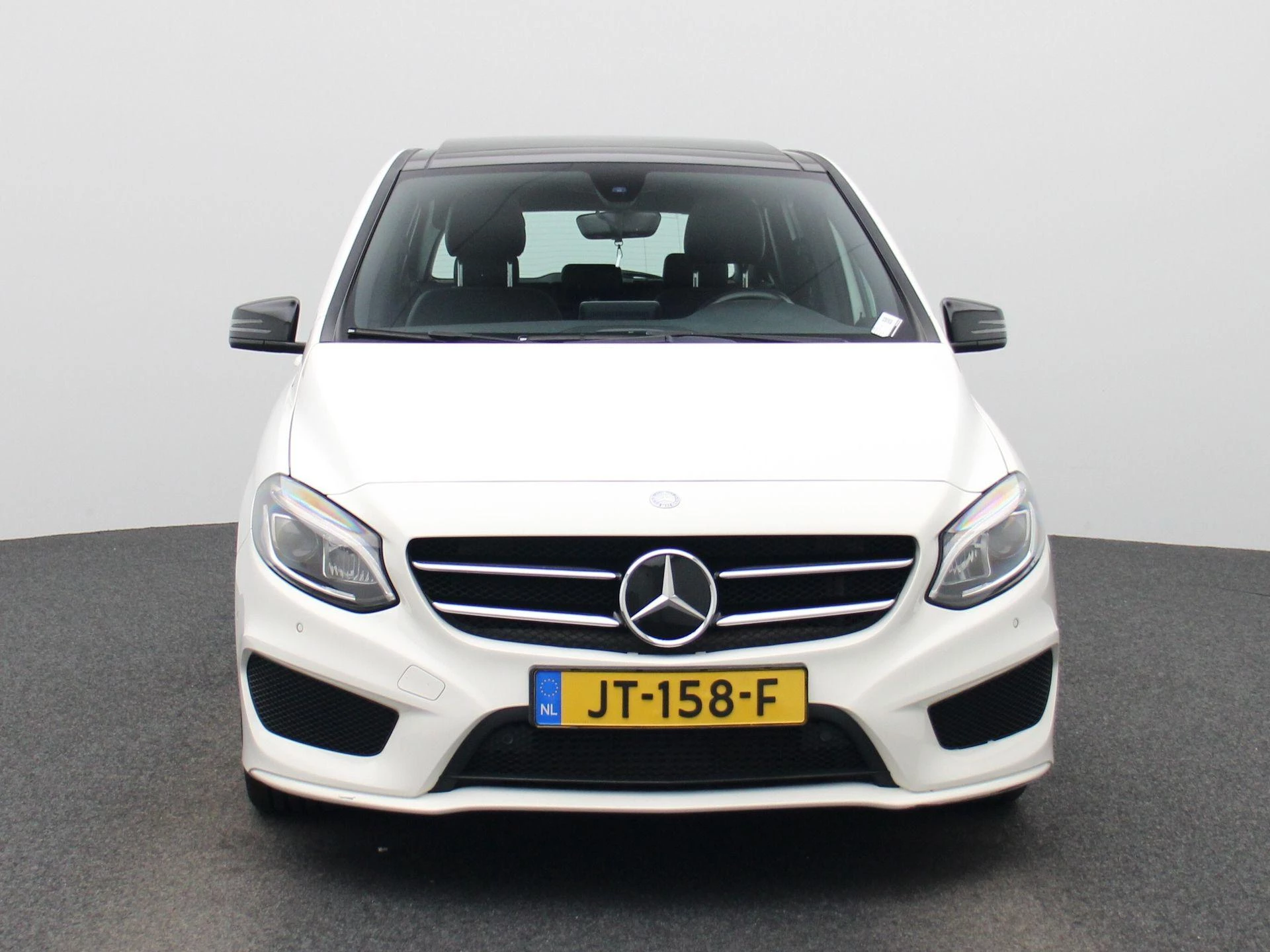 Mercedes-Benz-B-Klasse-image-2