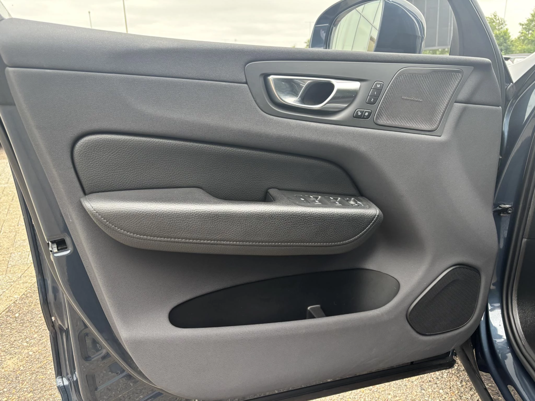 Volvo-XC60-image-0