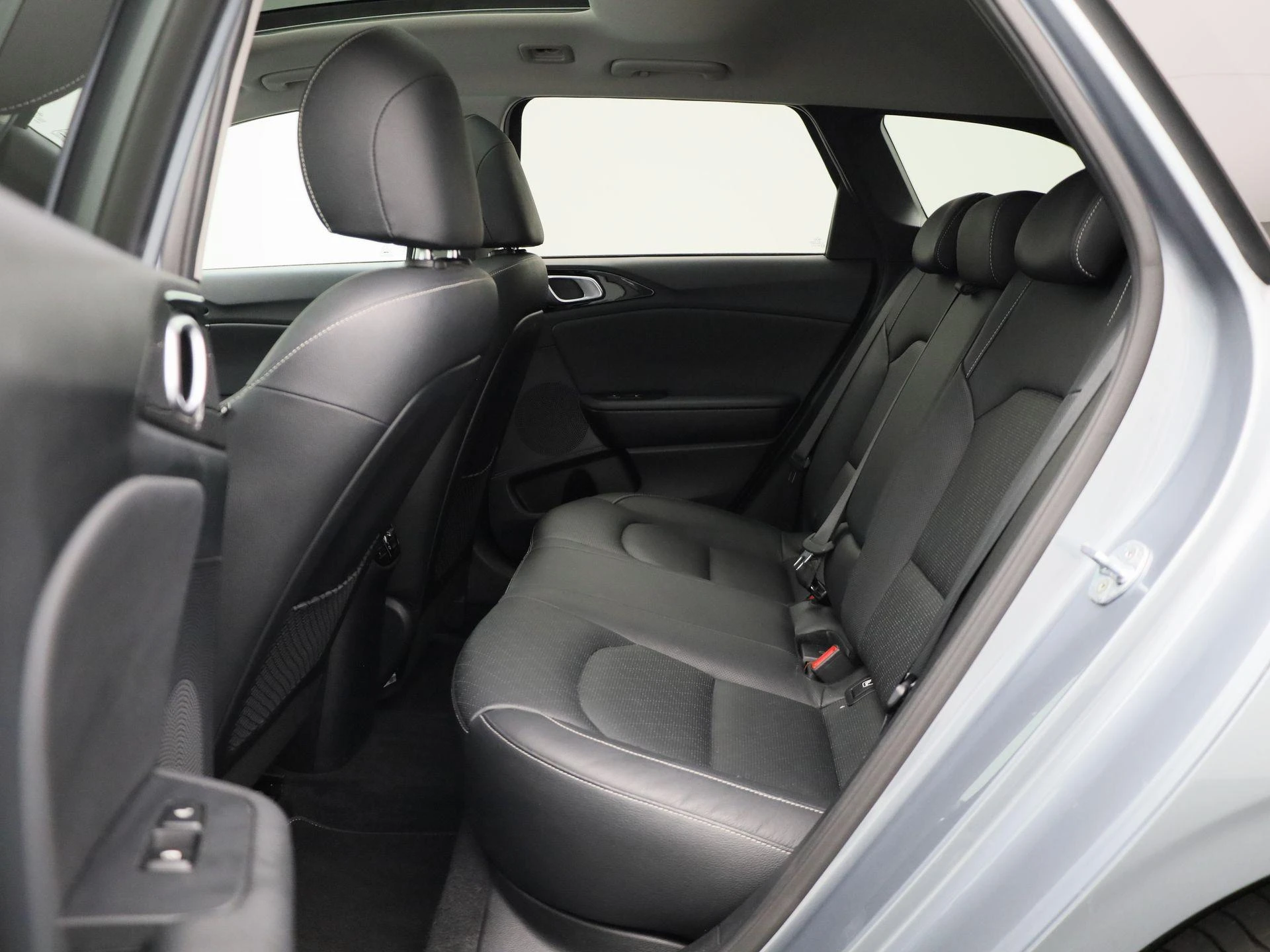 Kia-Ceed Sportswagon-image-17