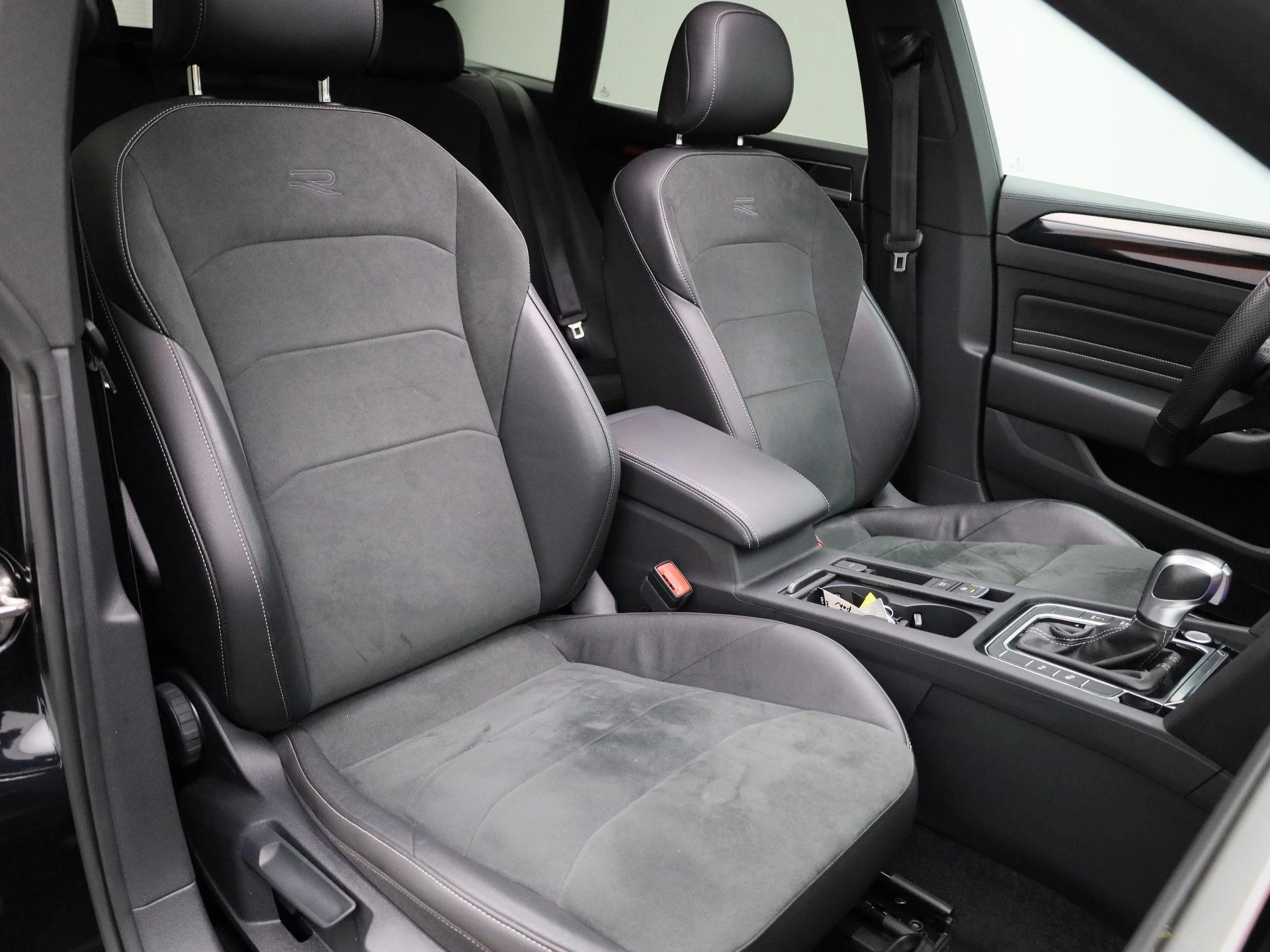 Volkswagen-Arteon-image-48