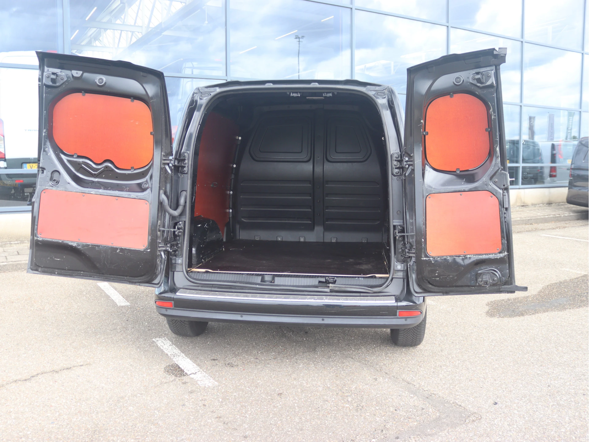 Mercedes-Benz-Citan-image-2