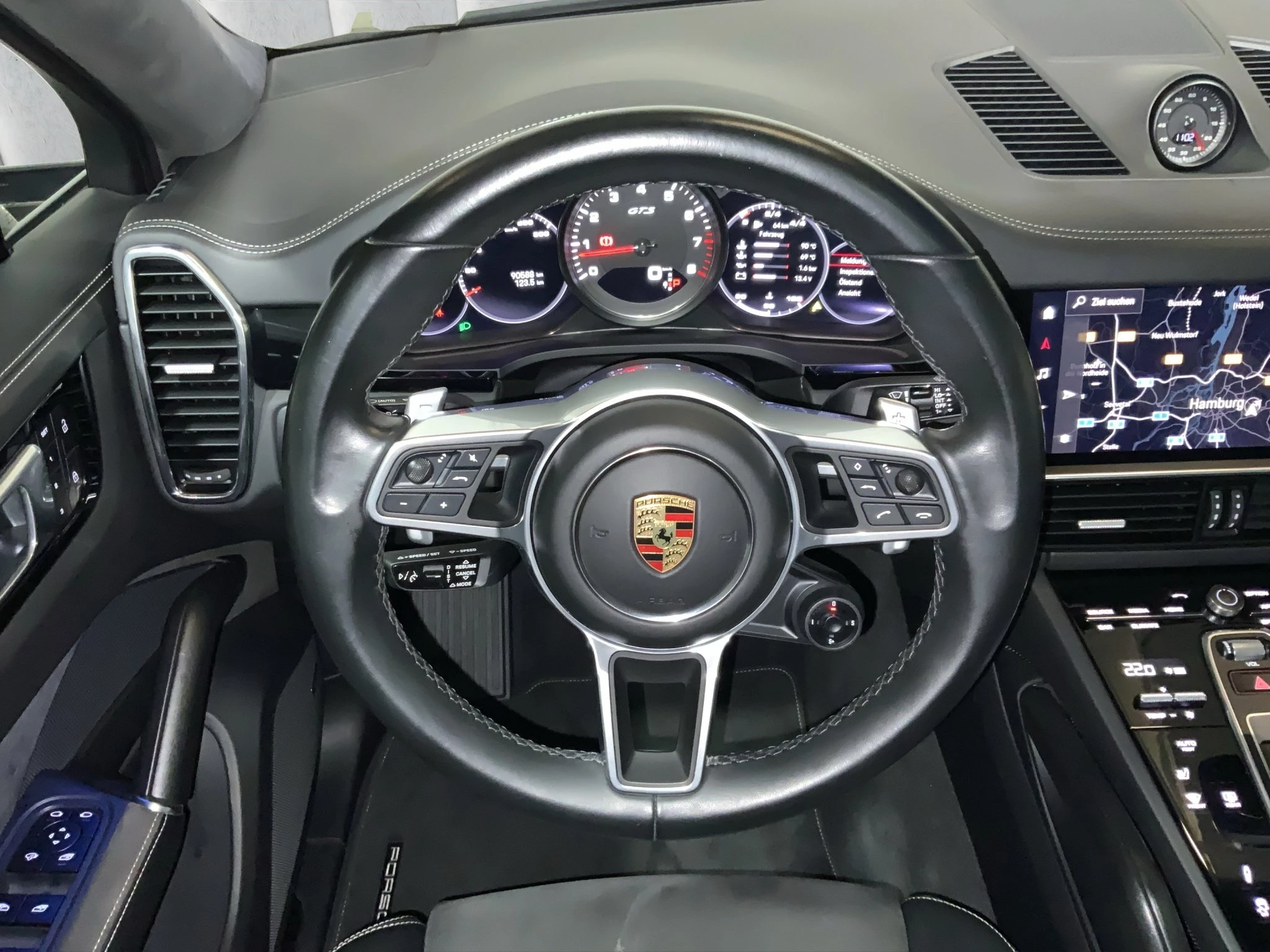 Porsche Cayenne GTS Coupé | BOSE-Sound-System | Sport-Chrono-Paket