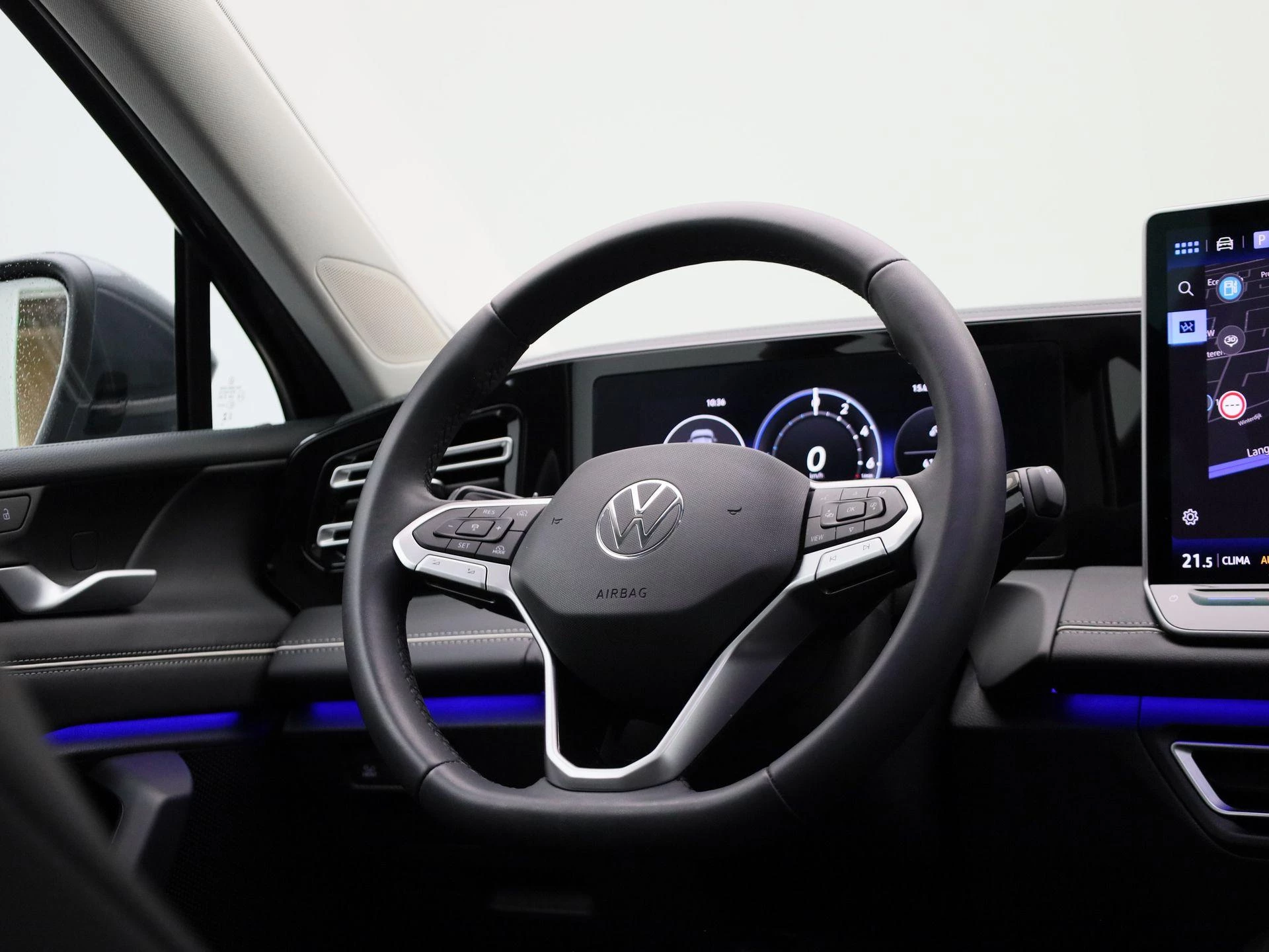 Volkswagen-Tiguan-image-43