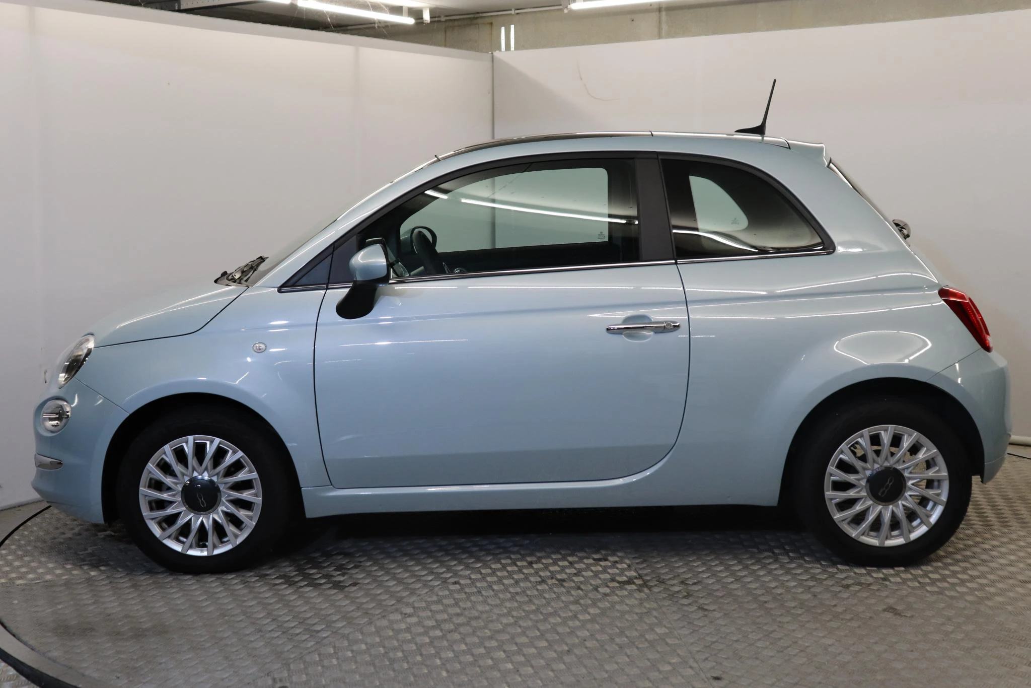 Fiat 500 (3-d) 1.0 Hybrid 70 Dolcevita 51kW