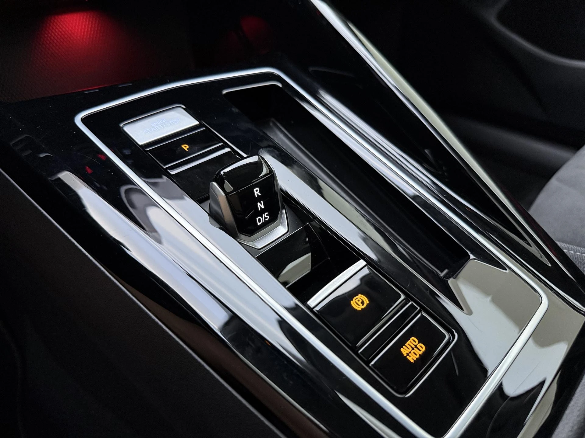 Volkswagen-Golf-image-18