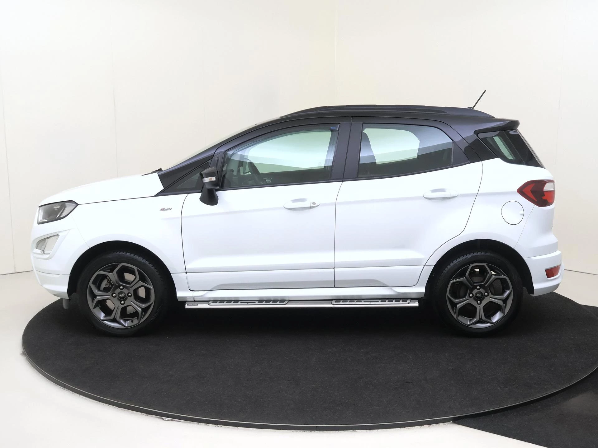 Ford-EcoSport-image-11