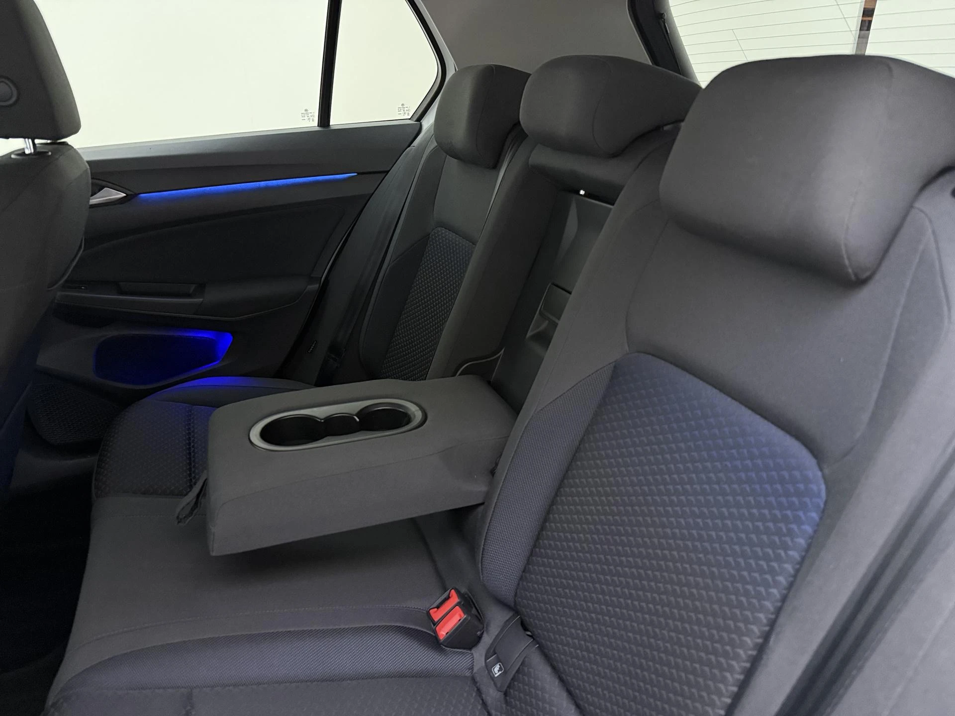 Volkswagen-Golf-image-11