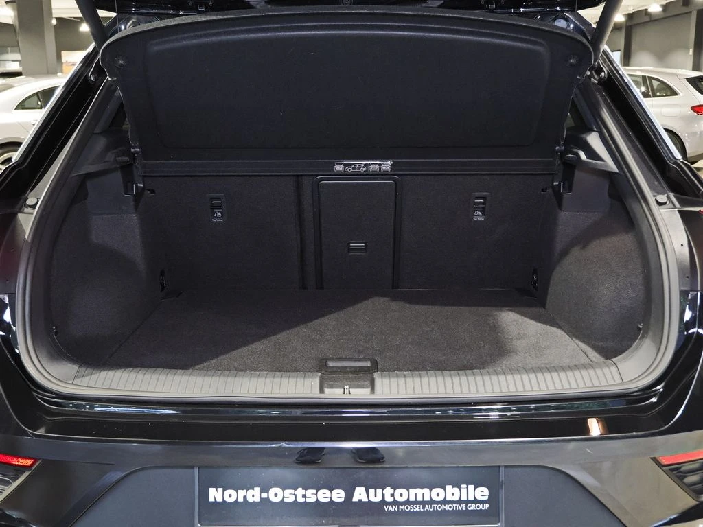 Volkswagen-T-Roc-image-15