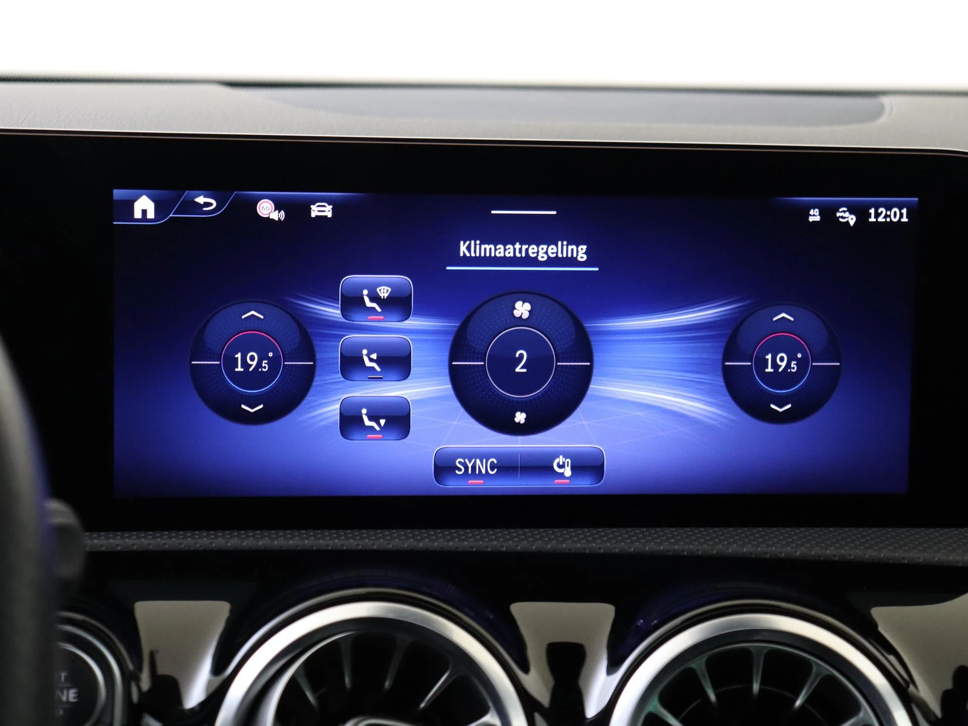 Mercedes-Benz-A-Klasse-image-18