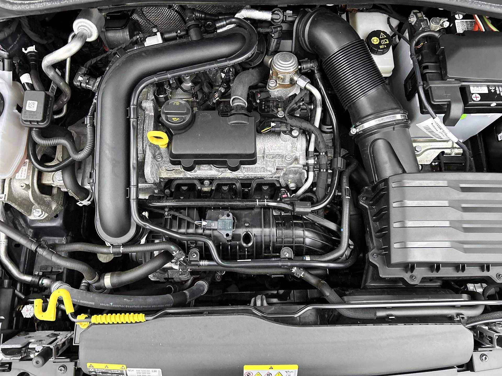 Volkswagen-Polo-image-30
