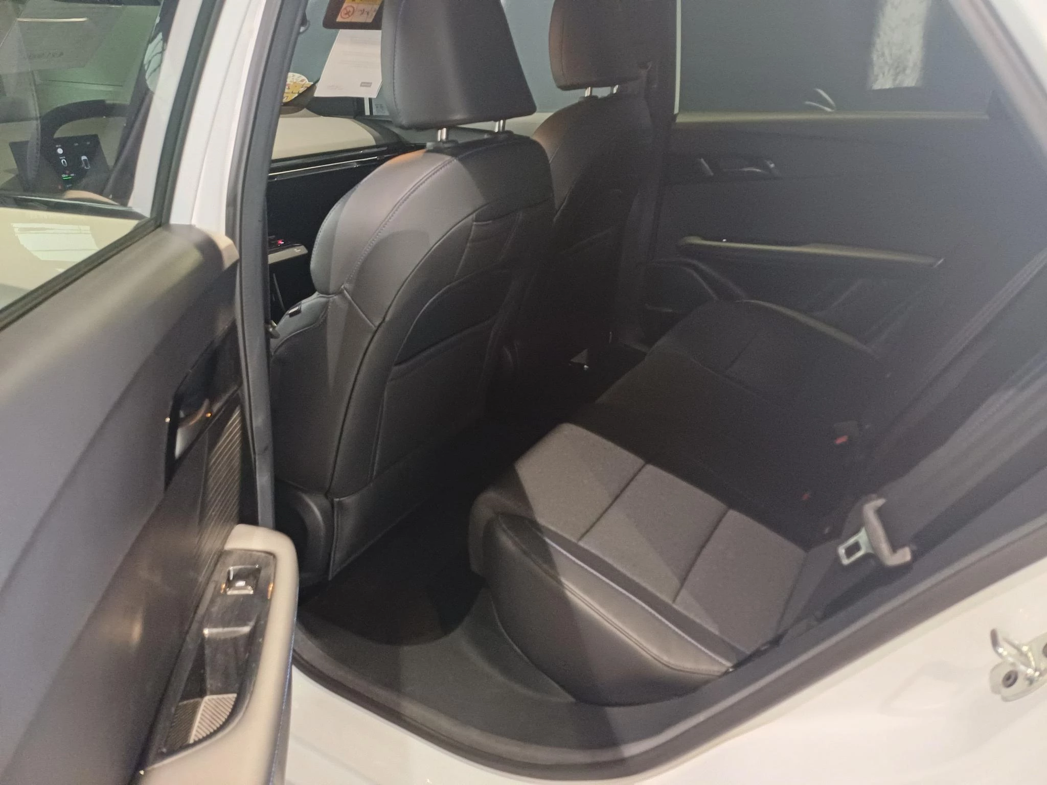 MG MG4 EV 64 kWh Luxury