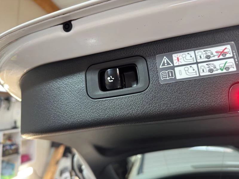 Mercedes-Benz C-Klasse 220 T d 4M AMG STANDH MEMORY 360 KEYLESS NIGHT AMG LineW206 C 220 T d 4M AMG STANDH MEMORY 360 KEYLESS NIGHT AMG Line