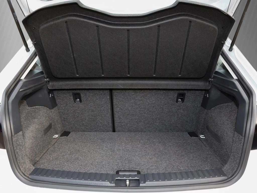 SEAT-Ibiza-image-5