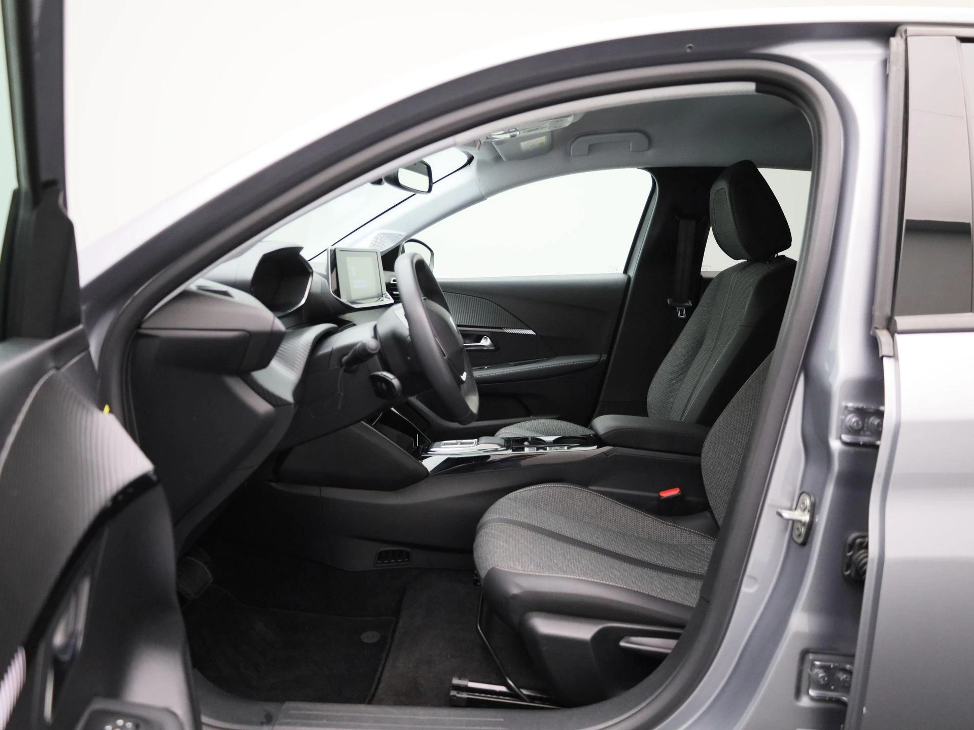 Peugeot e-208 - 9