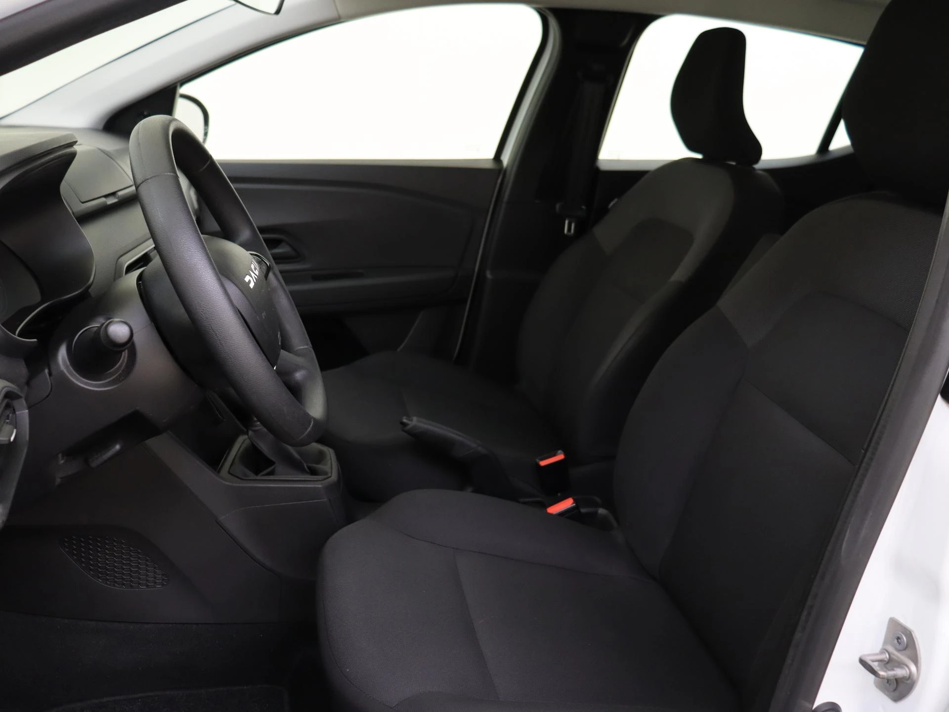 Dacia-Sandero-image-14