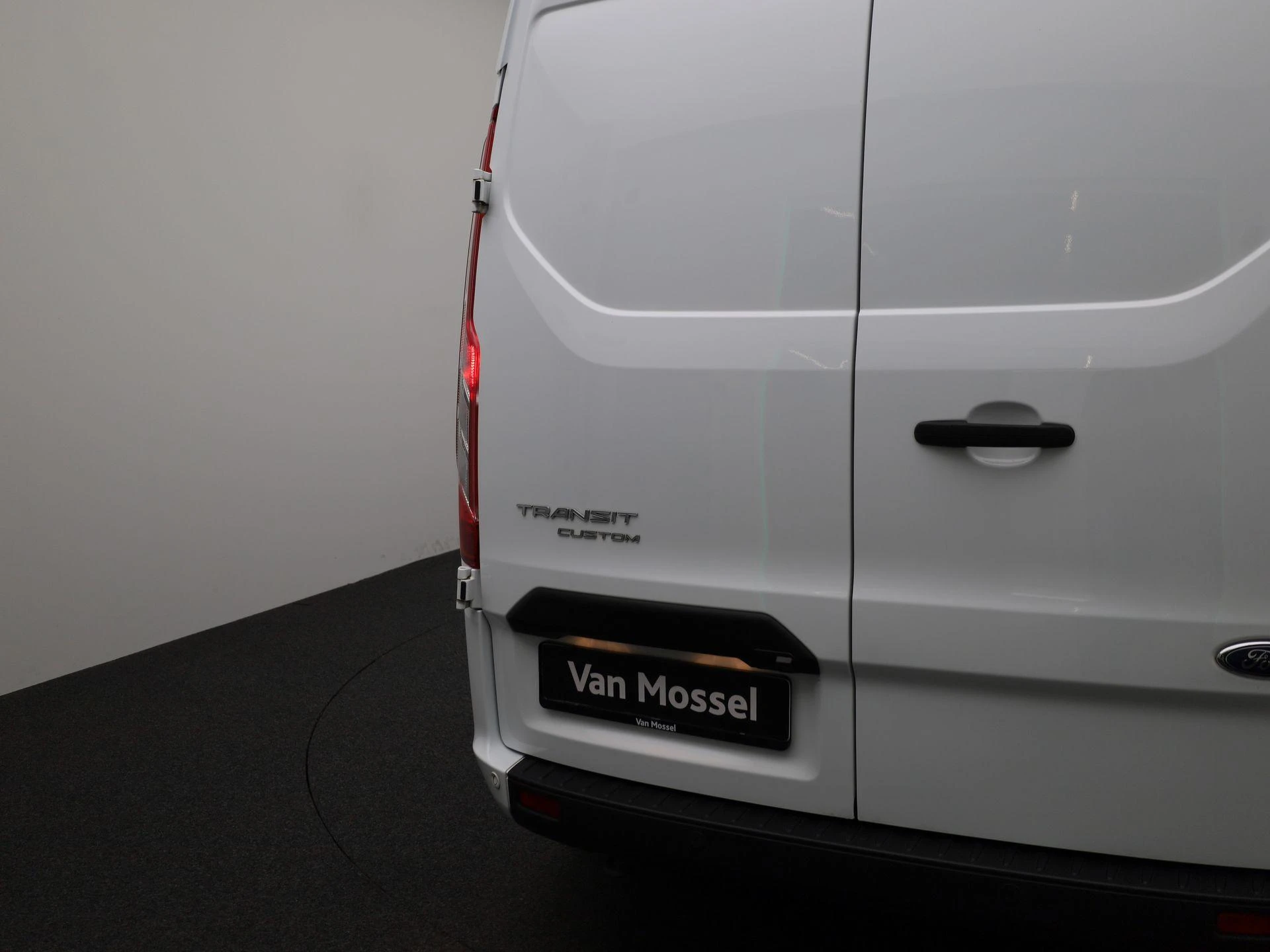 Ford-Transit Custom-image-34