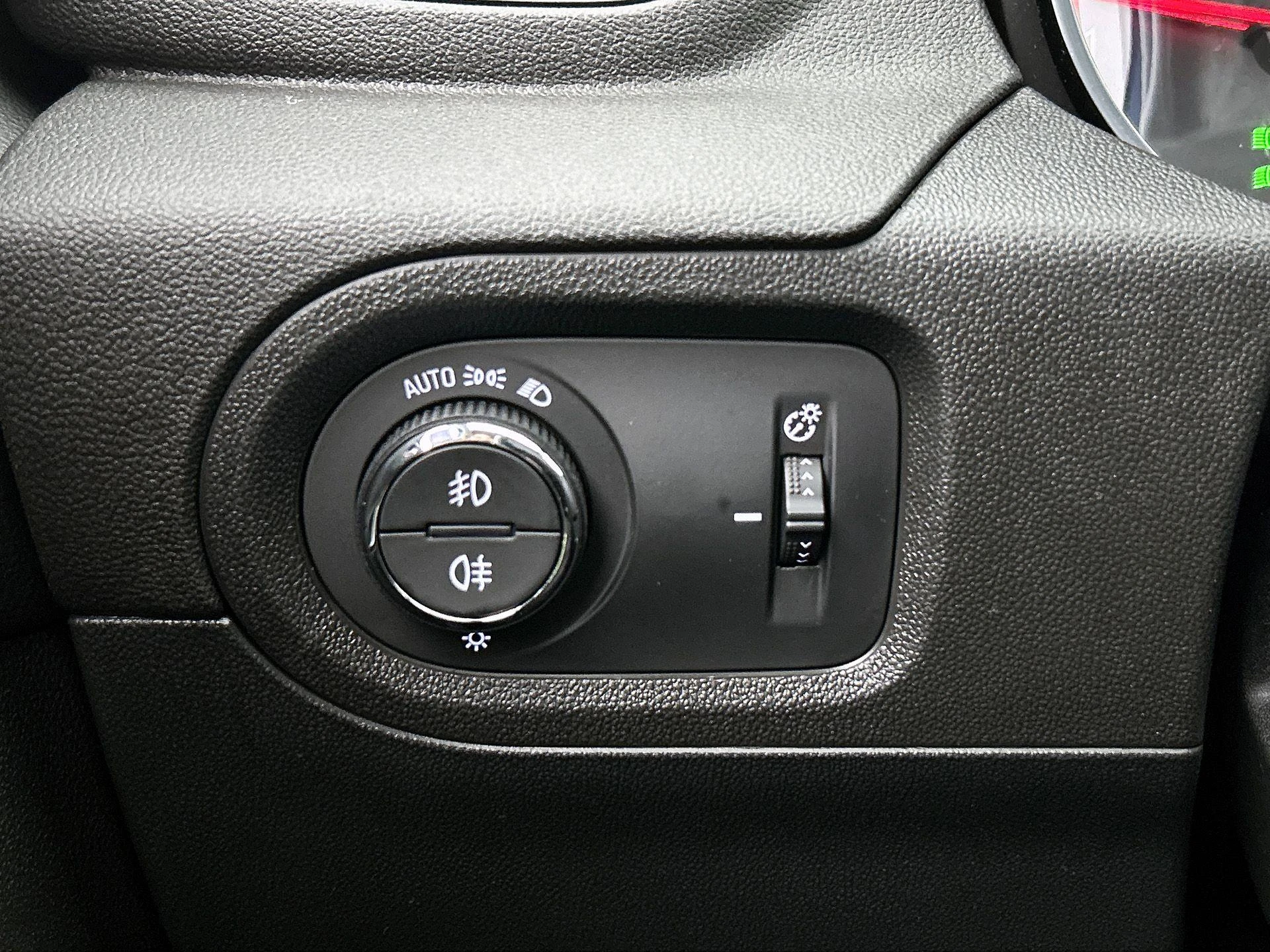 Opel-Grandland X-image-26
