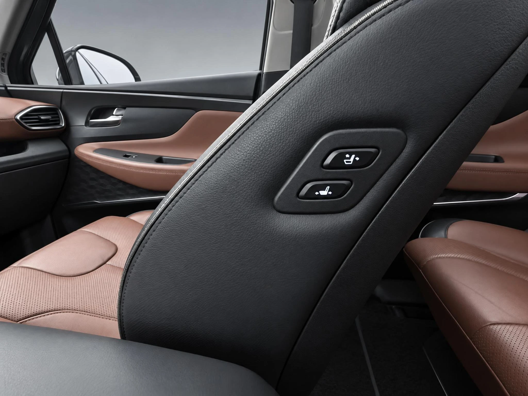 Hyundai-Santa Fe-image-24