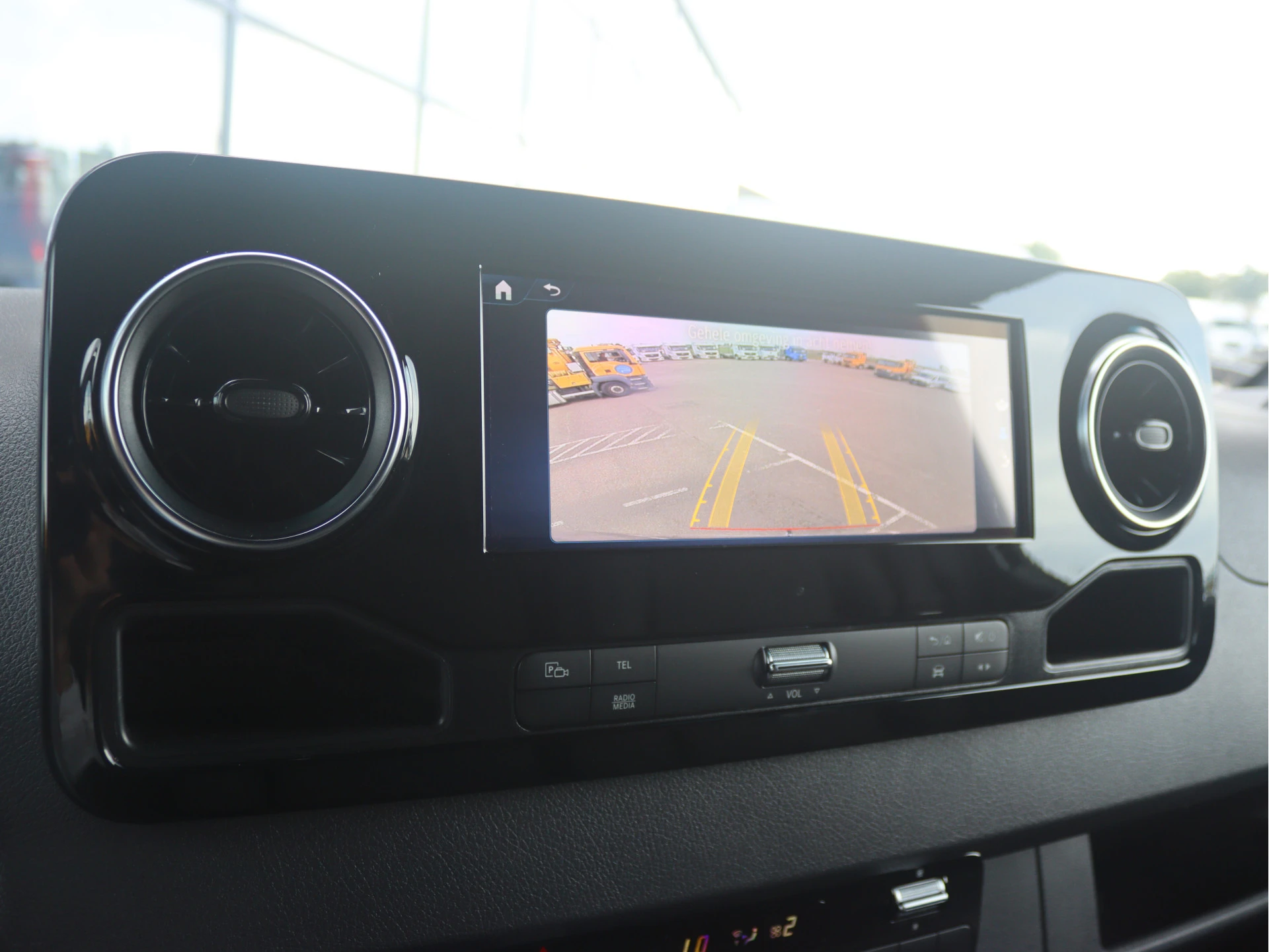 Mercedes-Benz-Sprinter-image-9
