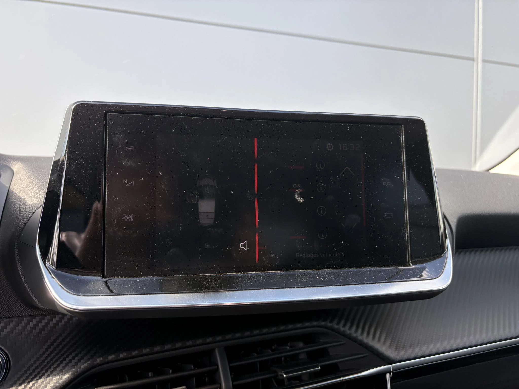 Peugeot-208-image-13