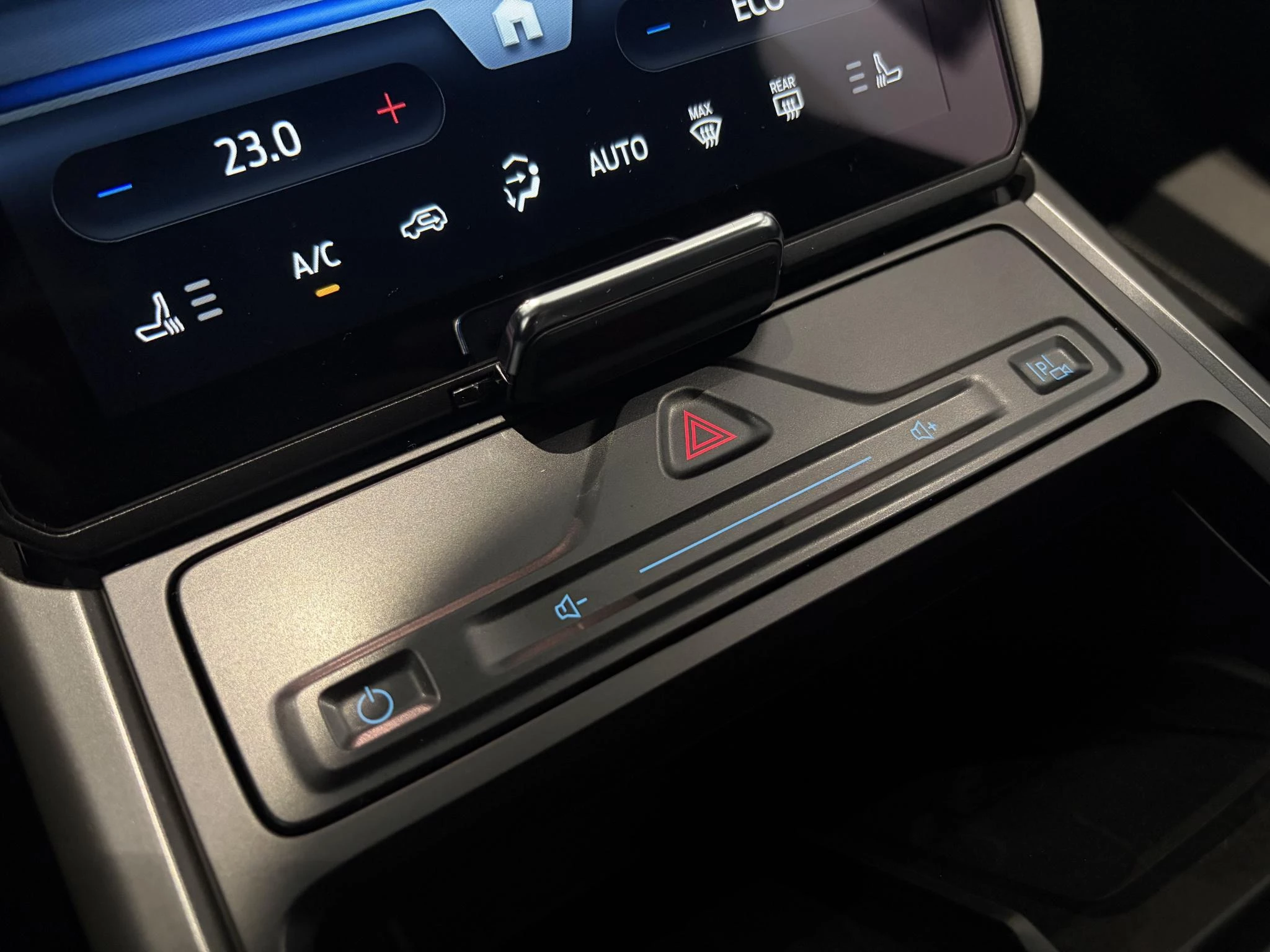 Ford-Explorer-image-17