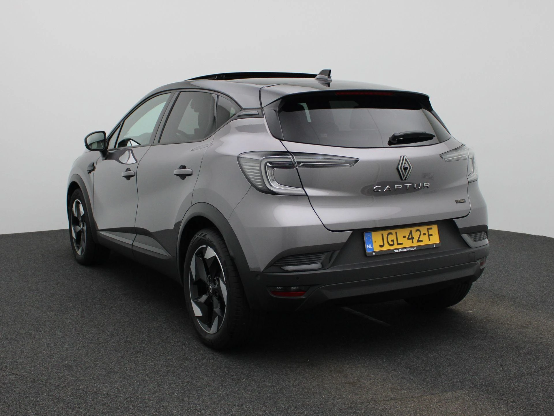 Renault-Captur-image-1