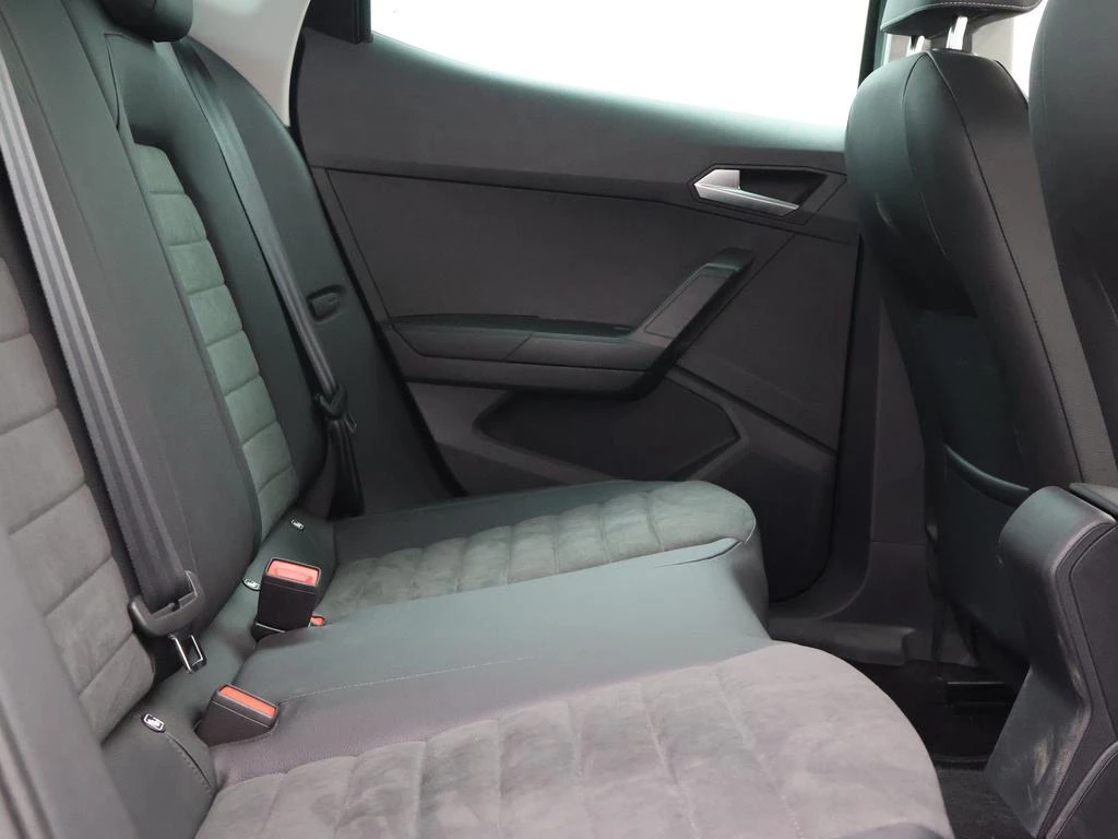 SEAT-Arona-image-10