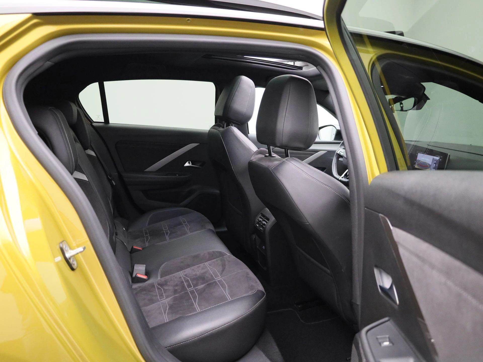 Opel-Astra-image-38